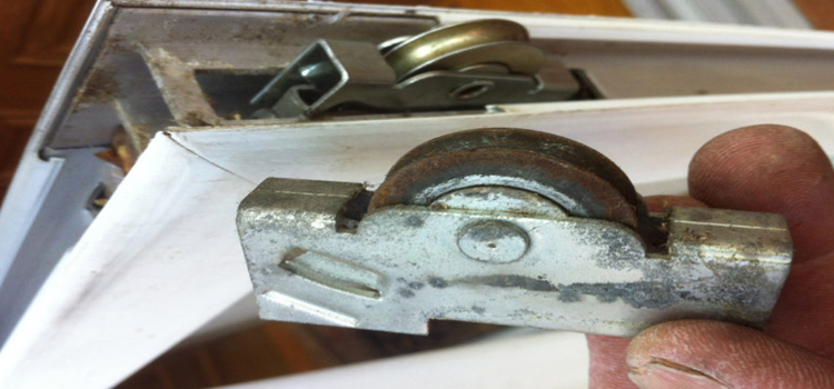screen door roller repair in Lake Forest